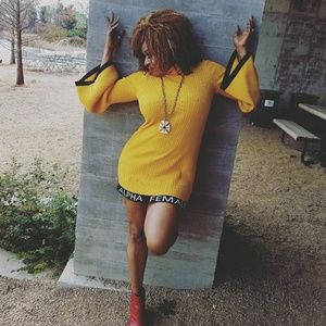 Meet your Posher, Demetria